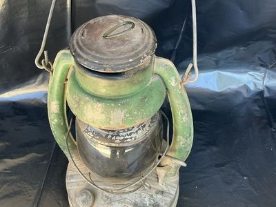 Vintage Stepleigh Hardware Co. Northern Diamond Kerosene Lantern Lamp Green Rustic Decor