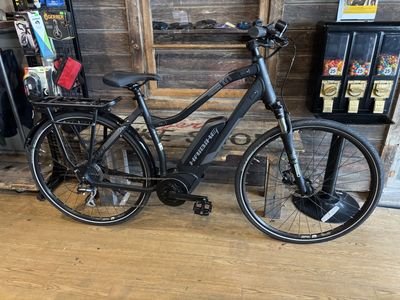 Haibike SDURO Trekking 1.0 Electric Bike Black Bosch Motor 296 Miles