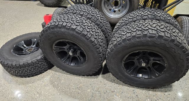 5 wheels and tires - BF Goodrich KO2