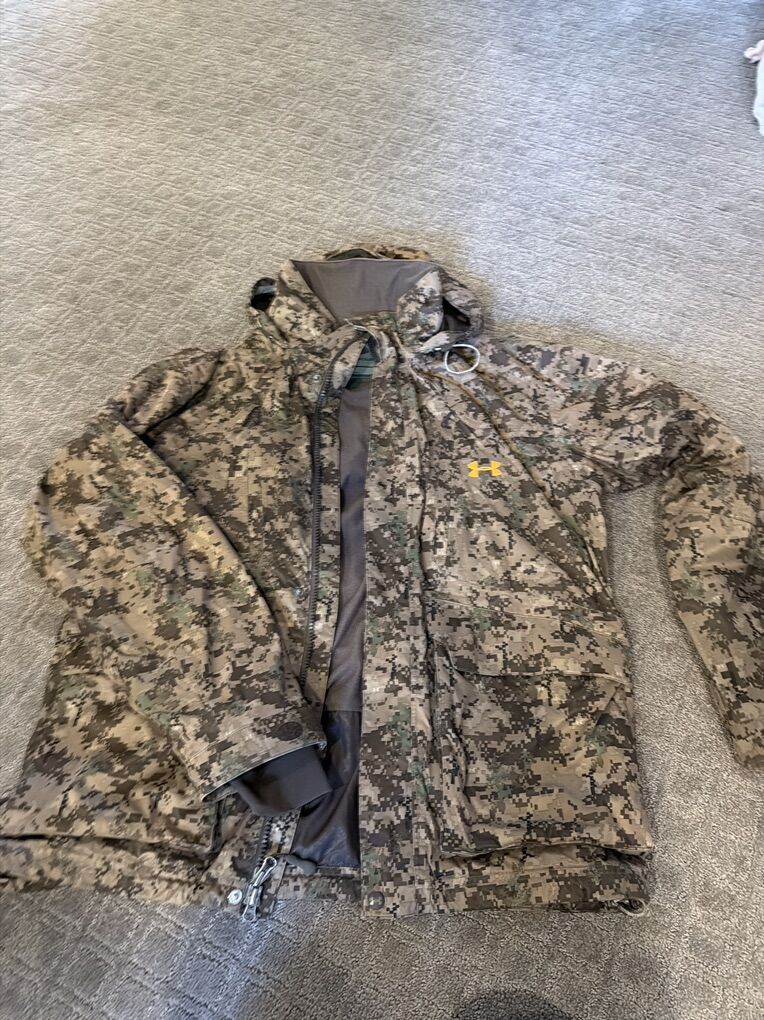 Under Armour Camo Men's Outdoor Jacket