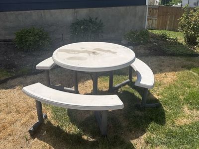 Free table