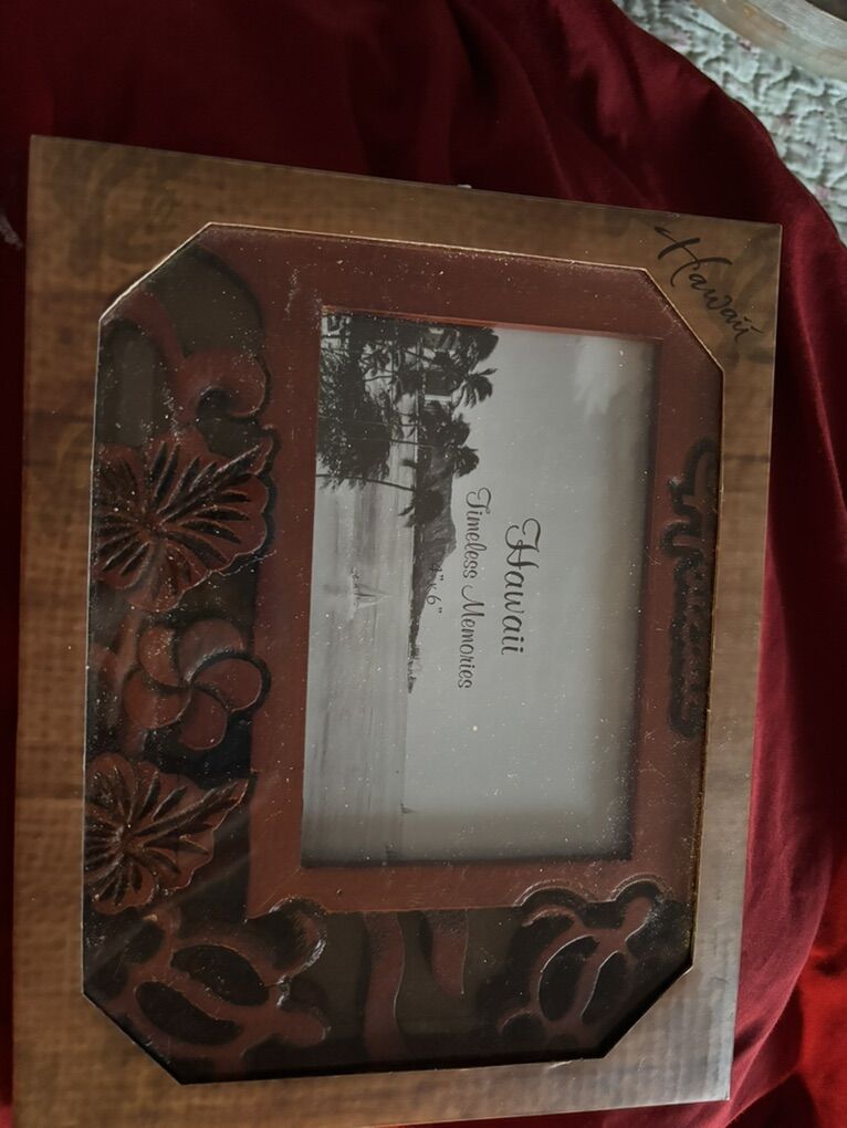 NEW HAWAII PICTURE FRAME