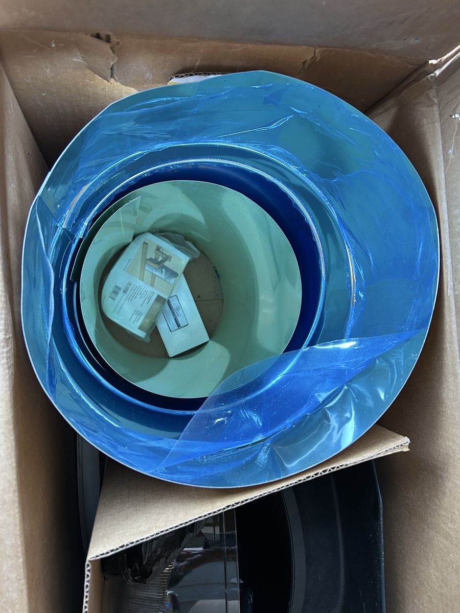 Main image 3