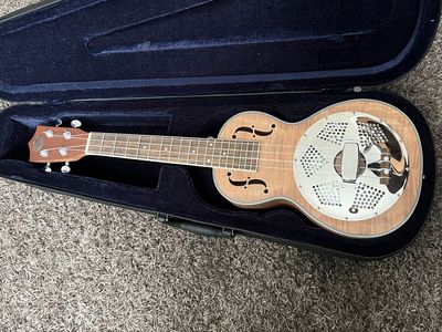 Soundsmith Concert Resonator Ukulele with Case