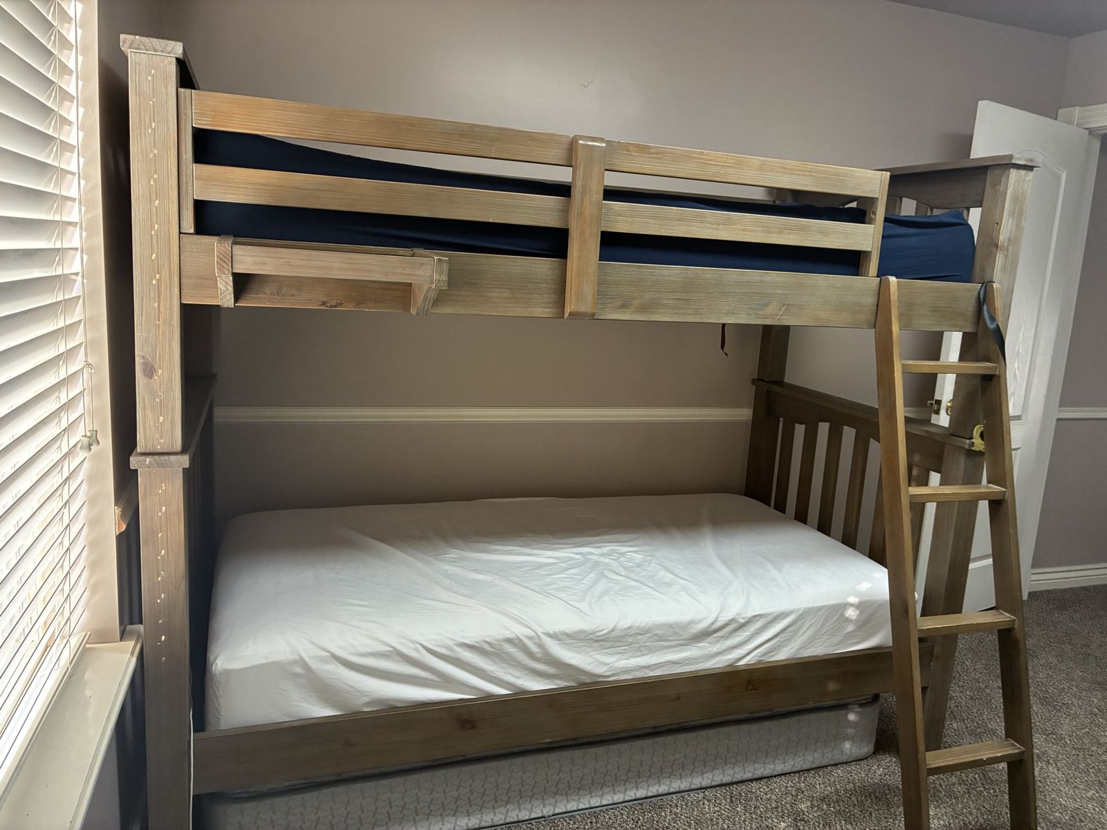 Rustic Wooden Bunk Bed Frame with 2 mattresses 