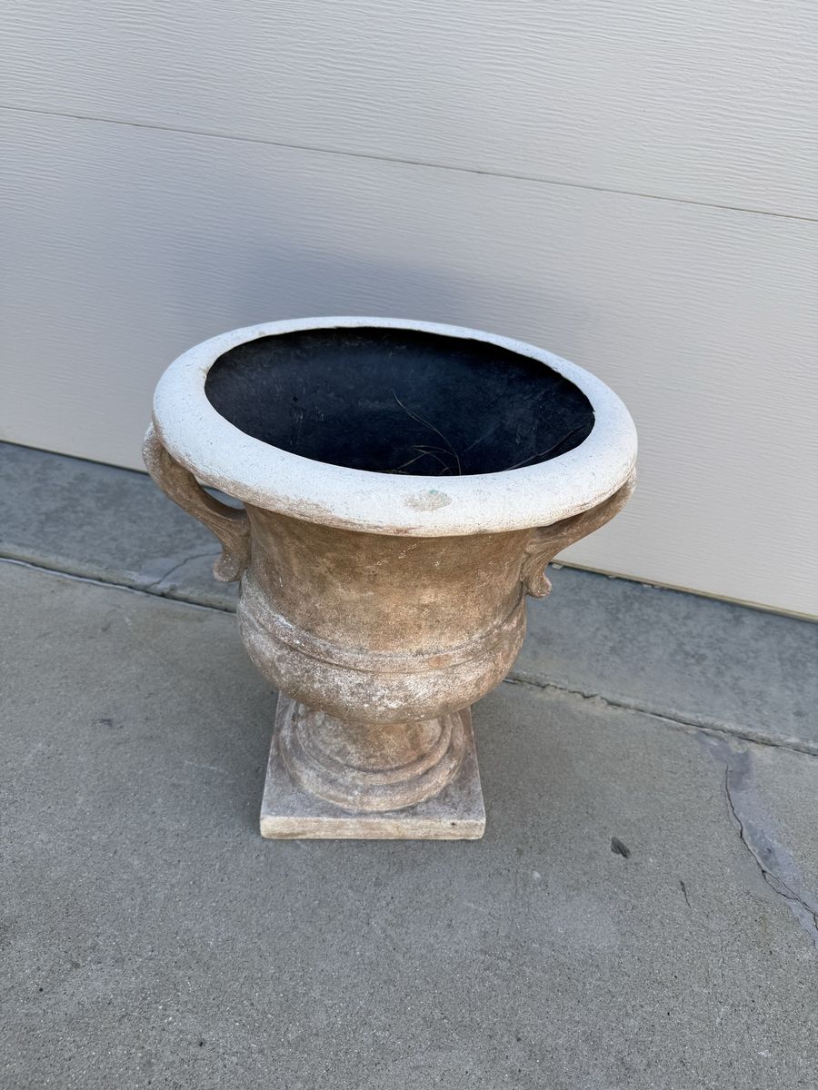 Main image 2