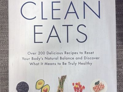 Clean Eats by Alejandro Junger M.D. - Over 200 Delicious Recipes to Reset Your Body's Natural Balance