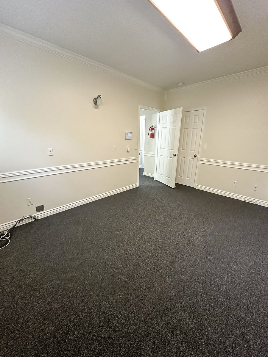 Main image 12