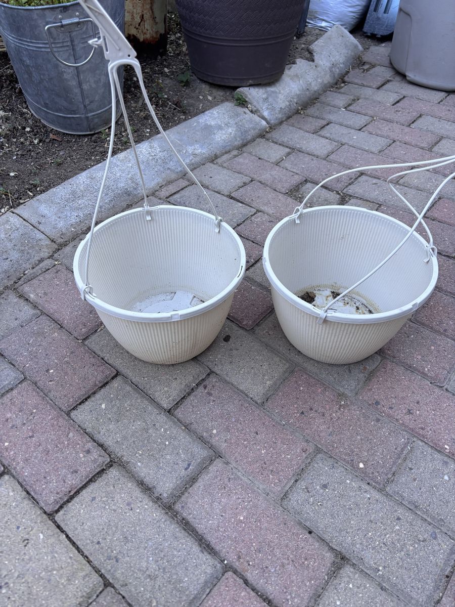 10” Hanging Basket Planter Pots $3 Each