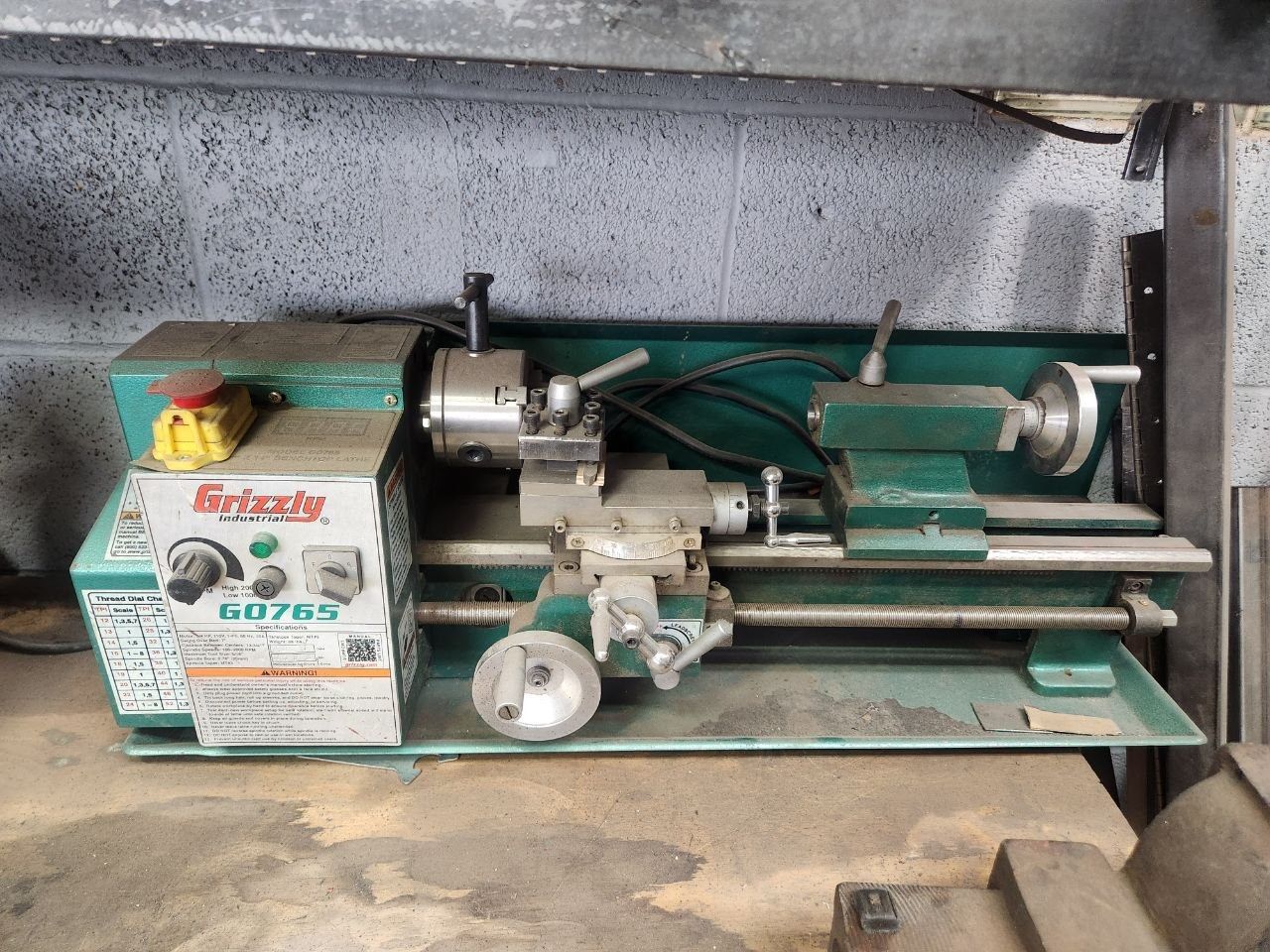 Grizzly G0765 7 inch x 14 inch Variable Speed Benchtop Metal Lathe