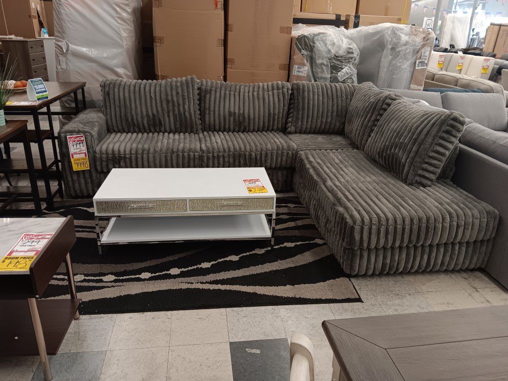 Super plush  2pc Sectional