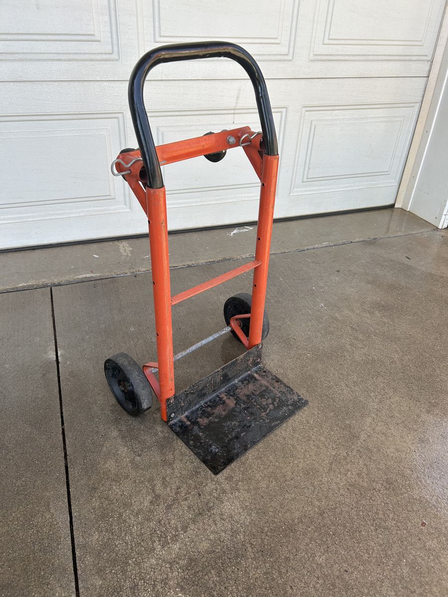 Convertible Hand Truck / Platform Cart – $40