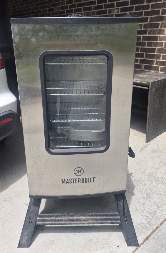 Master Built Electric Smoker (40 Inch)