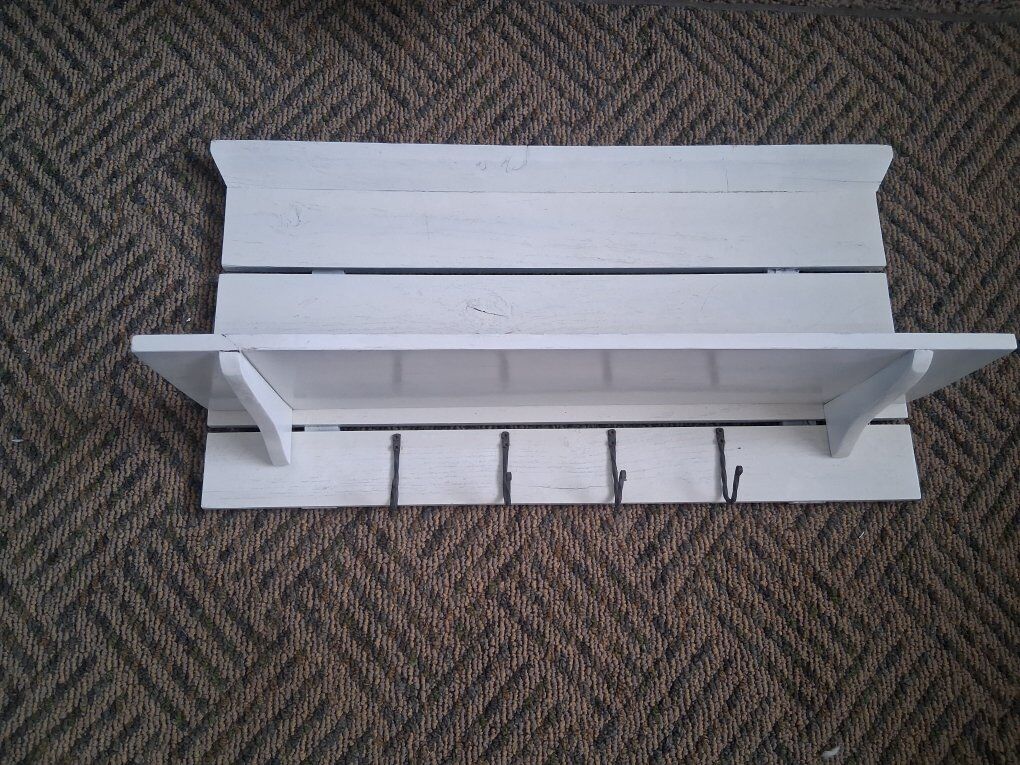 home decor/ wall shelf keys hanger