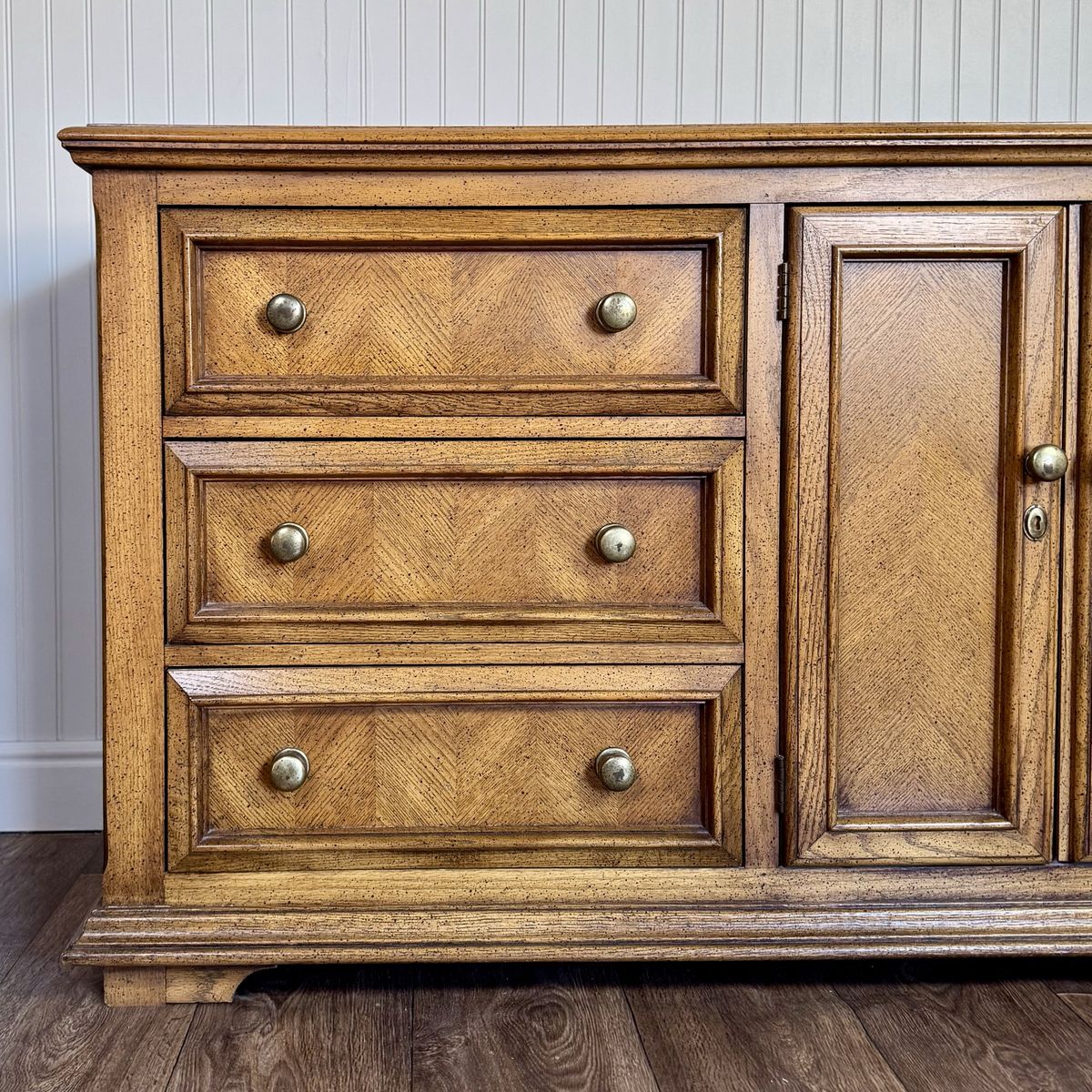 Main image 8
