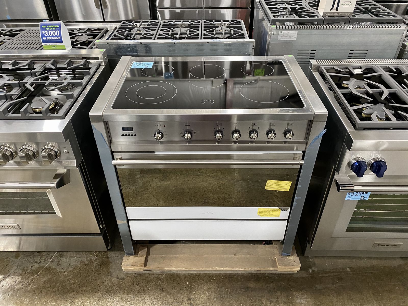 NEW SMEG 36 INCH RANGE