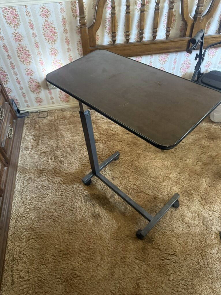 Adjustable Bed Table