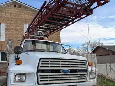 Ford truck 1998 with aerial ladder