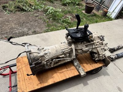 2001-02 Toyota 4Runner transmission & transfer case assembly