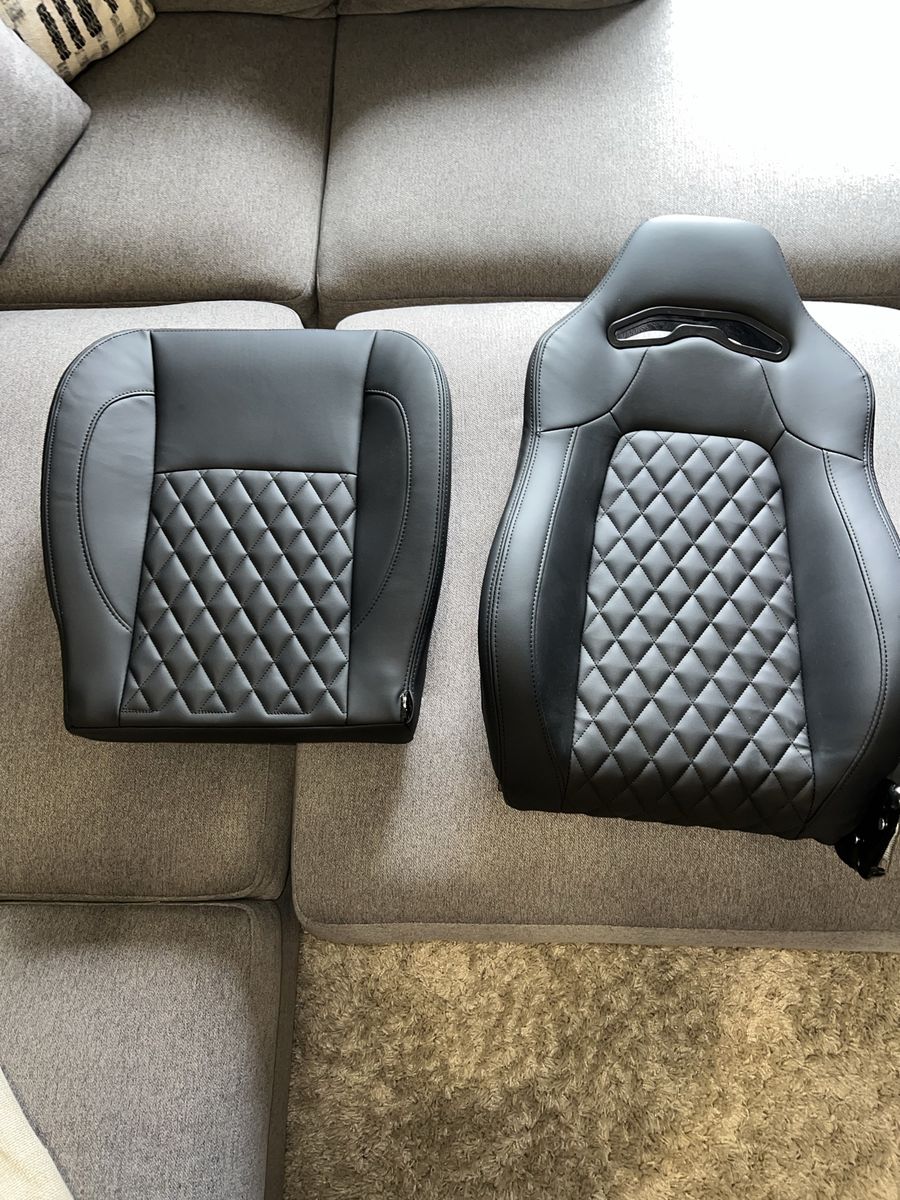 Driver side Black Diamond Stitched Racing Seat - New