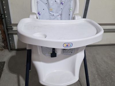 Baby connection high chair