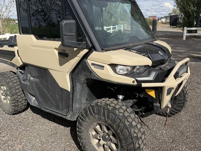 24 defender can am limited