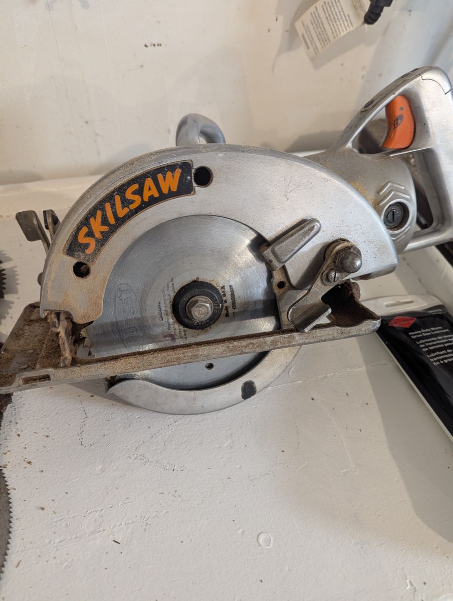 Vintage SKIL Skilsaw Model 367 – 61⁄2” Circular Saw (Made in USA)