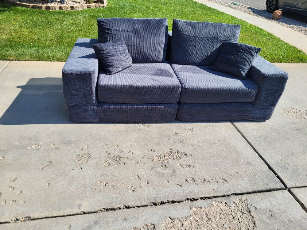 Oversized Plush Fabric Boneless Sofa 
Gray*