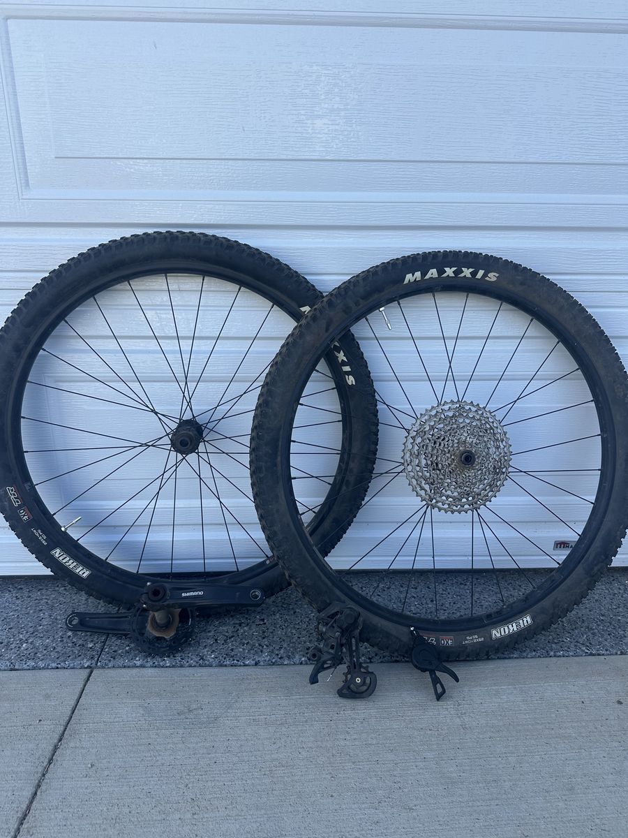 Shimano wheelset with drive train