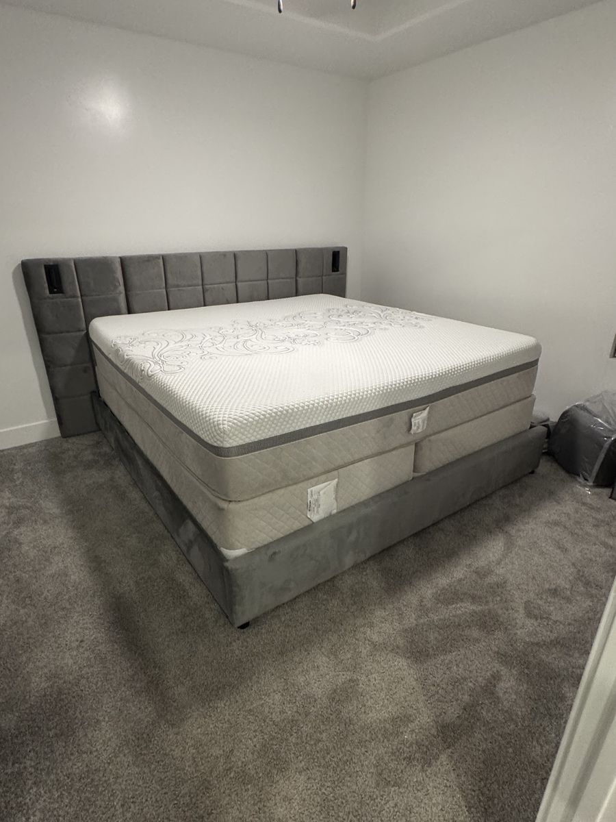 Set Of HIgh Quality King Box Spings