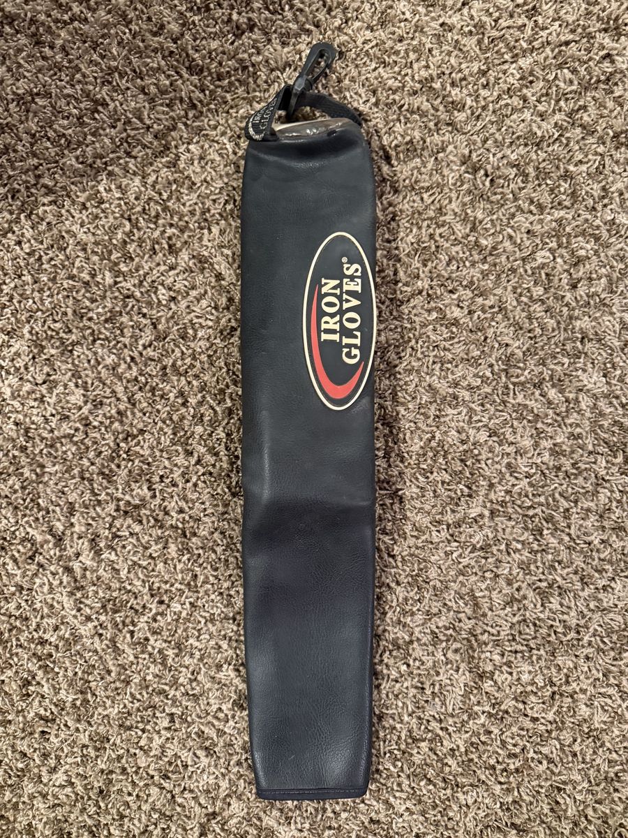 Iron Gloves Softball Pouch