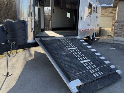 2023 Logan Coach Horsepower ZBROZ Edition Trailer