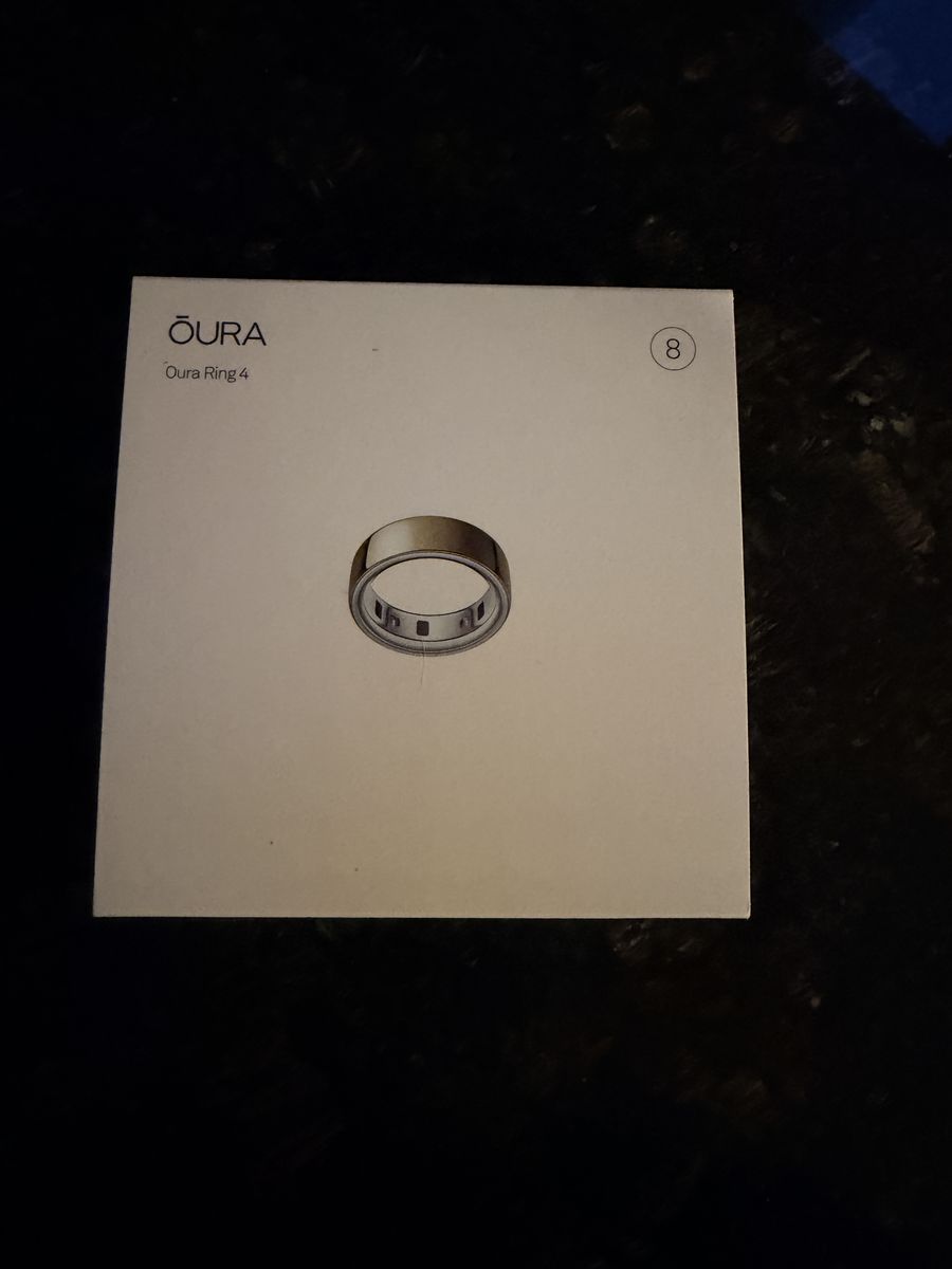 Oura Ring 4, Gold, Size 8