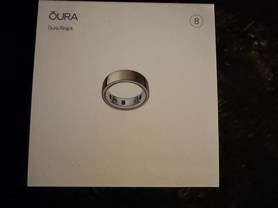 Oura Ring 4, Gold, Size 8