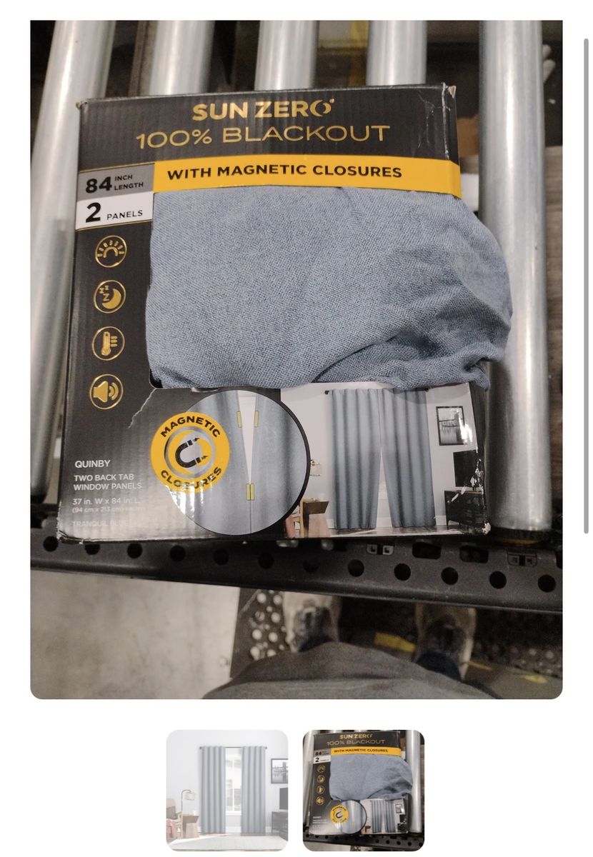 Blackout curtain set