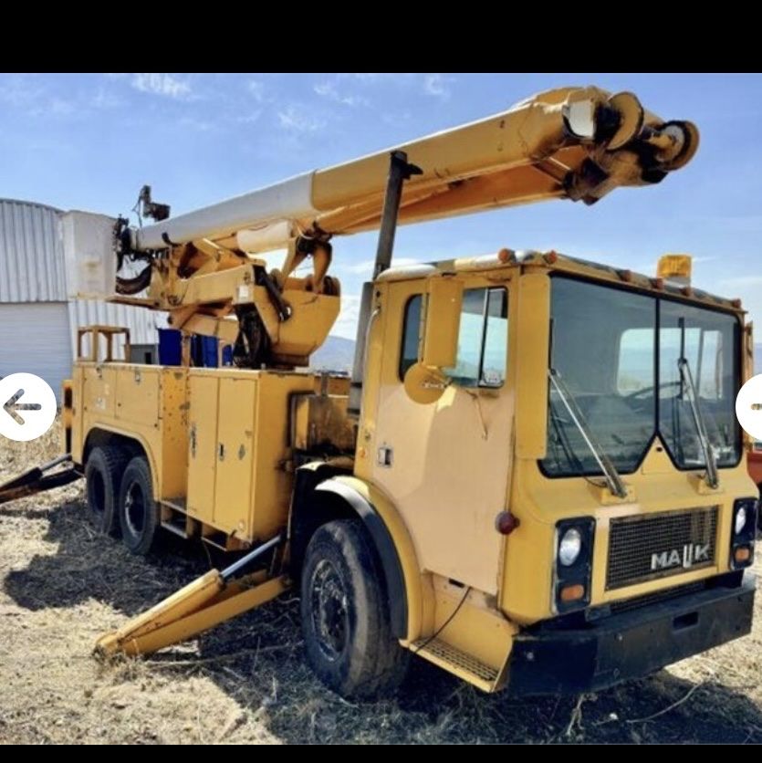 1981 Mack 600MR6 Turbo Diesel 75’+ Bucket Truck
