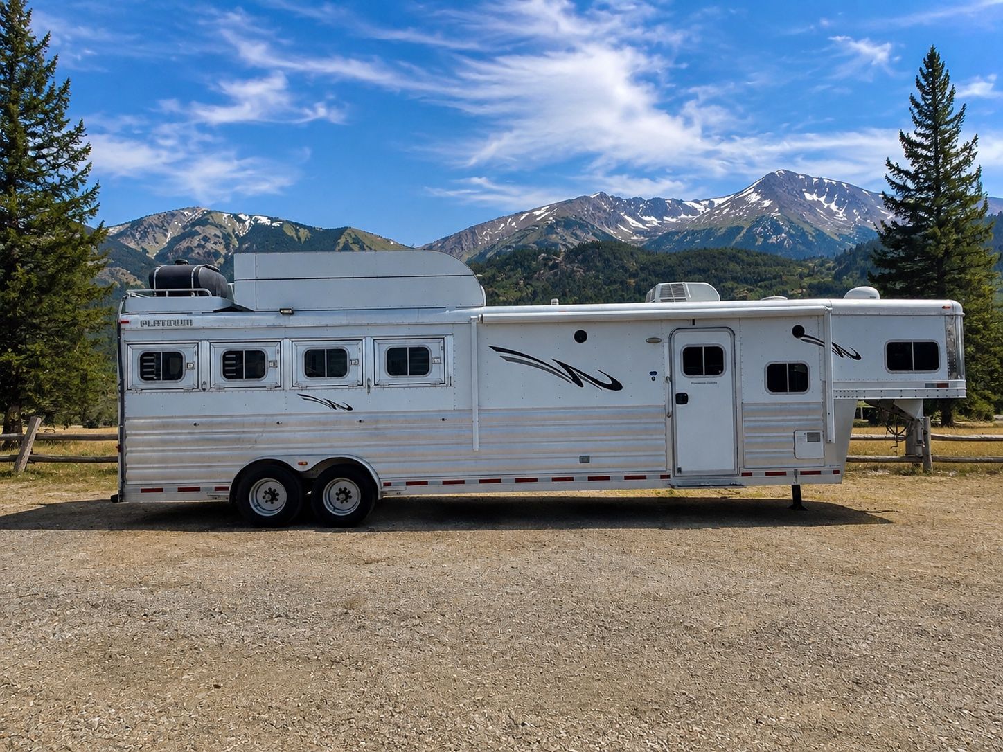 2015 Platinum 4 Horse LQ  #07399