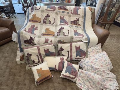 Handmade Cat Quilt & Pillow Set - Quilted Cat Applique Design