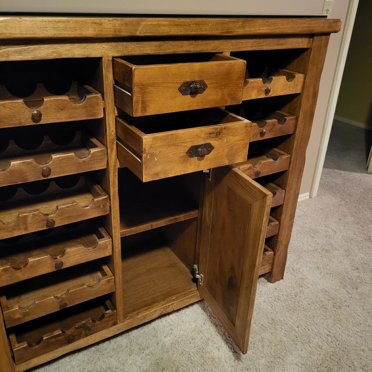 Main image 7