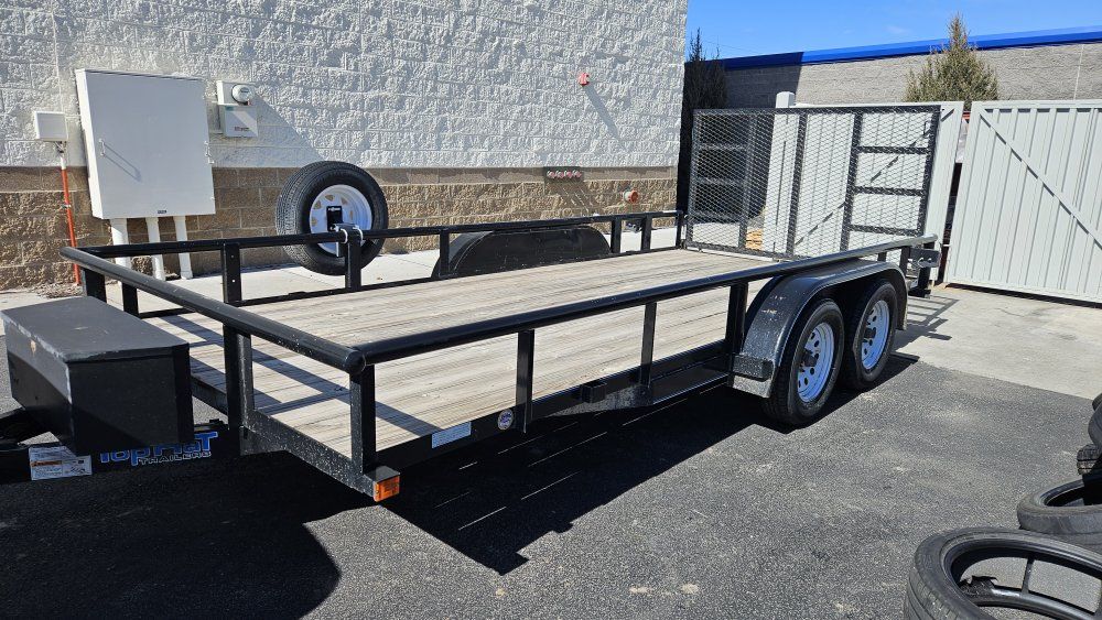 Top Hat Trailers 2019 ATV/Utility Trailer - Double Axle, 7x16ft, Heavy Duty gate, spare, tool box, light use, new tires.