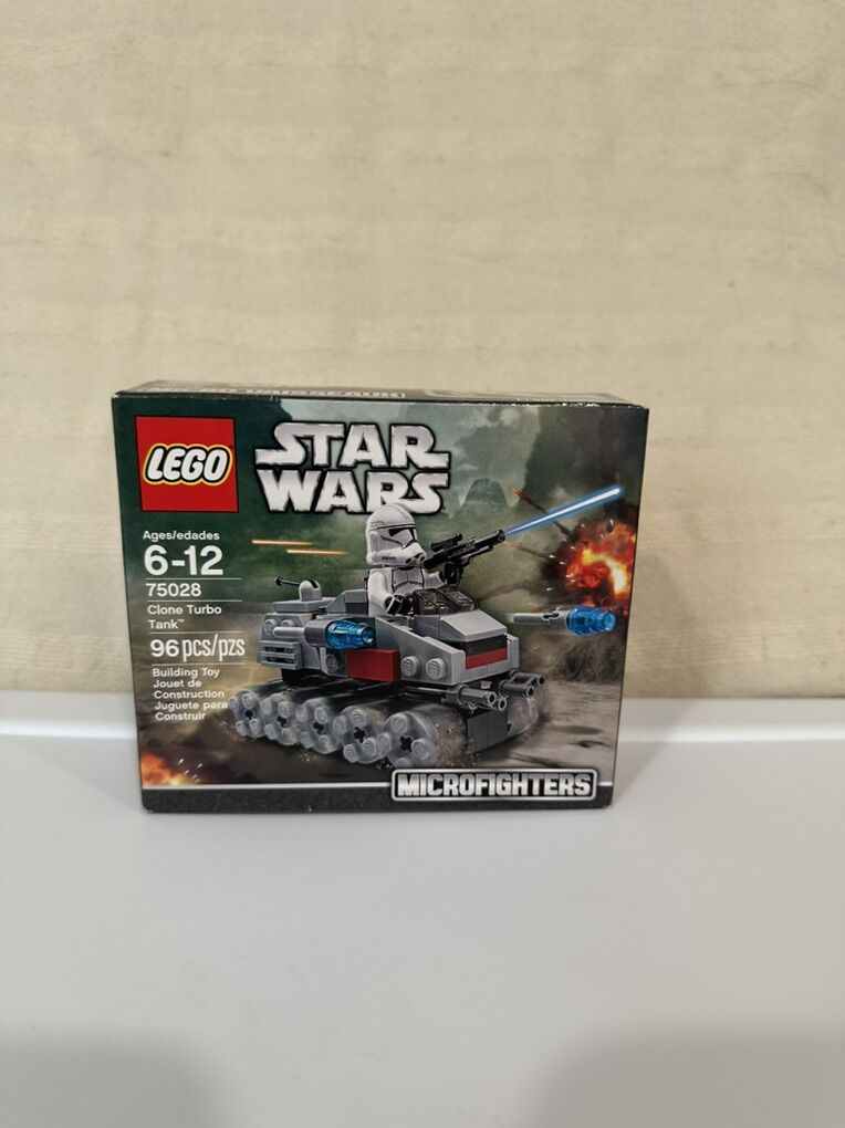LEGO 2014 clone turbo tank 75028 sealed NIB