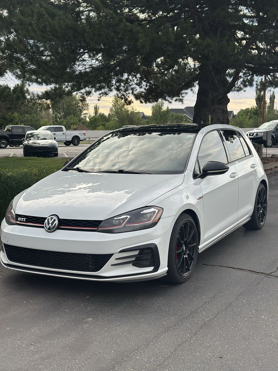2018 Volkswagen Golf GTI SE