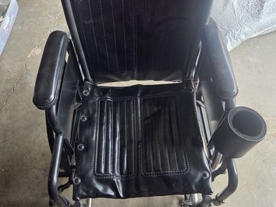 Drive Medical Silver Sport 2 Folding Wheelchair with Cup Holder - Black