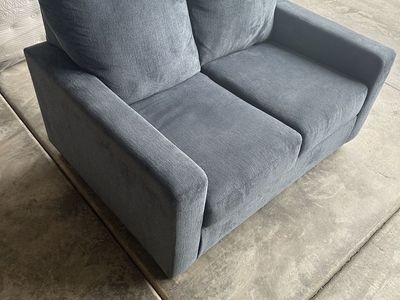 Beautiful Blue loveseat Sofa Sleeper