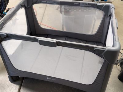 4mom travel pack n play