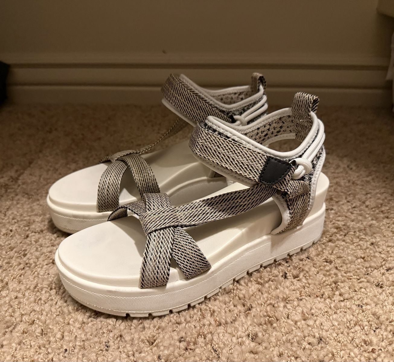 Womens Mia Sandal
