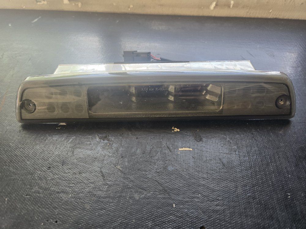 94-02 2nd Gen Dodge Ram rear 3rd brake light