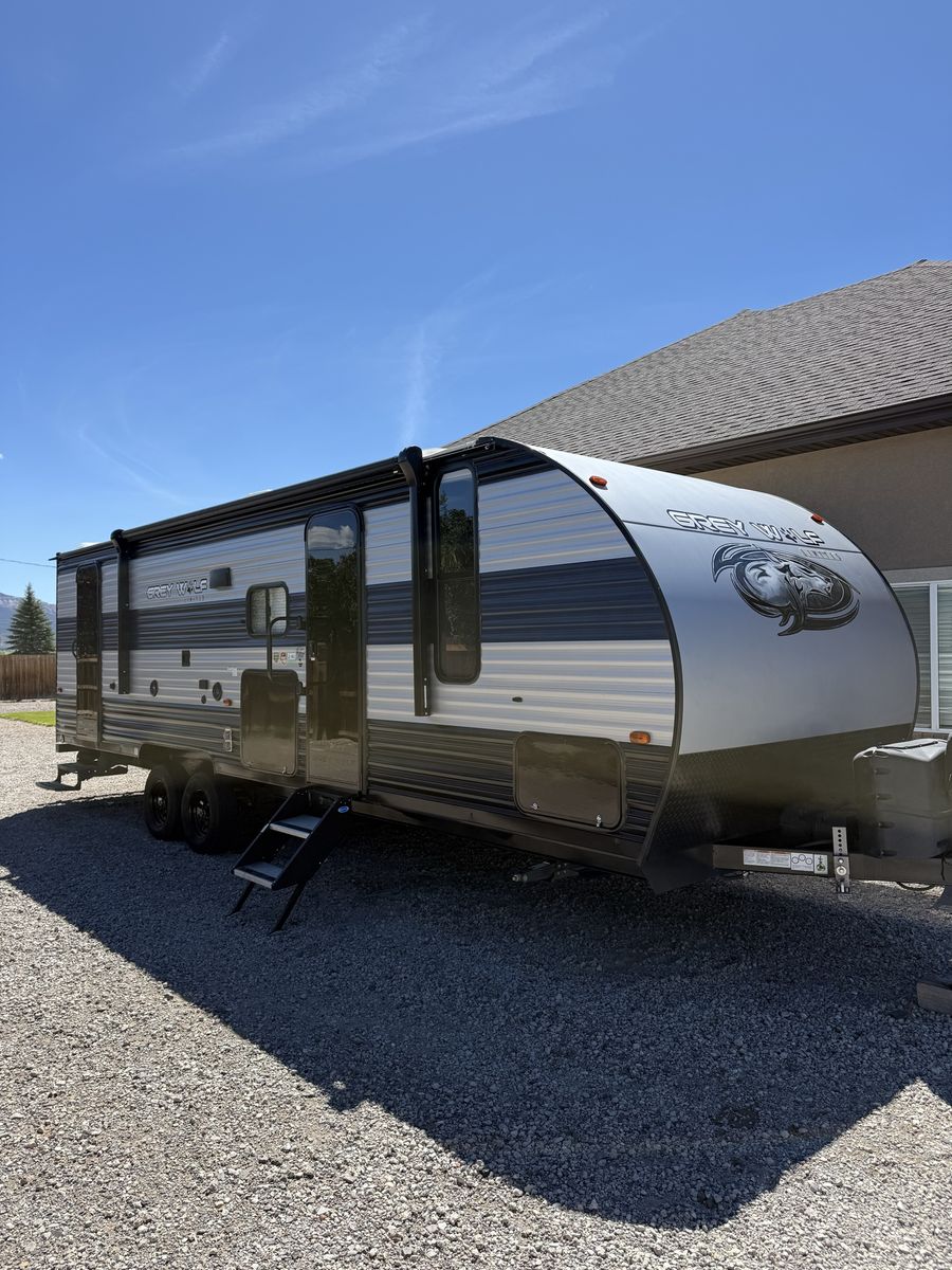 2021 Forest River Grey Wolf Limited 26DBH in pristine condition. 