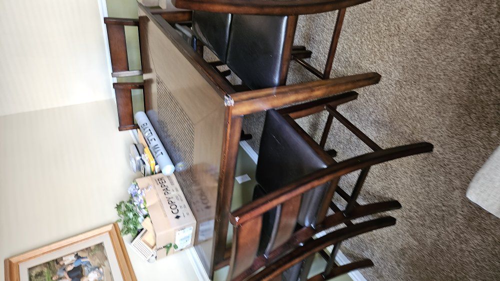 Table and 6 chairs (counter height)