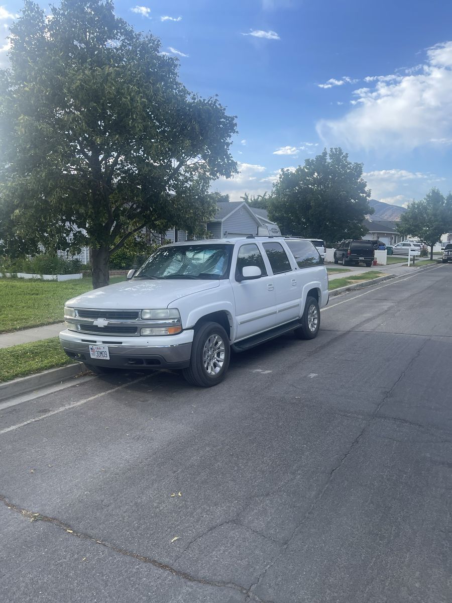 2003 CHEVROLET SUBURBAN LS